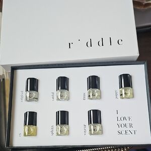 NIB Riddle Oil Perfume Discovery Set - 7 Sample Rollerball Scents To Try